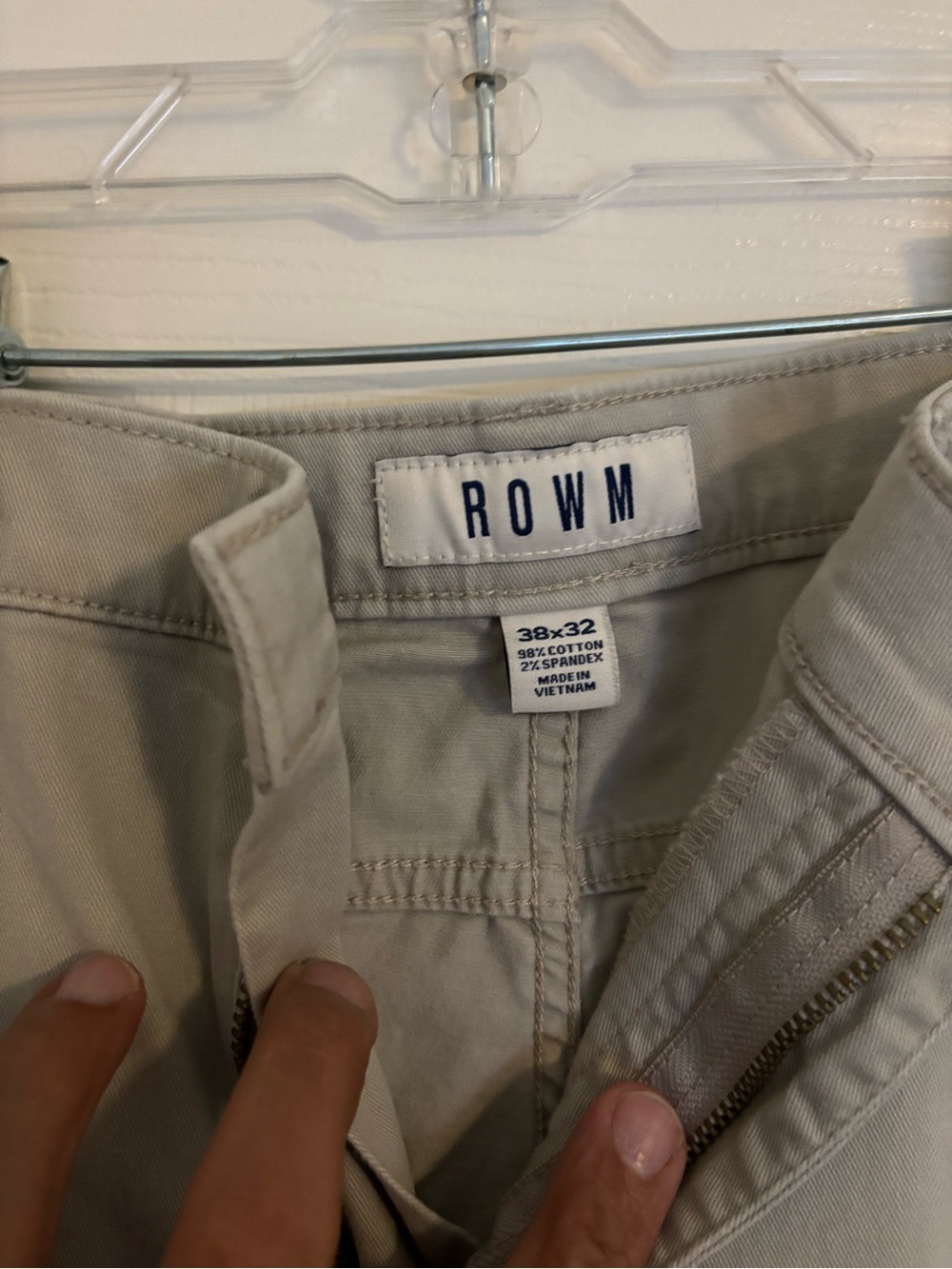 Men’s Classic Chino Pants in Light Beige